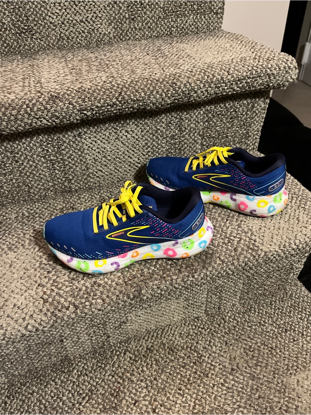 Brooks glycerin “fruit loops” limited edition sneaker - Picture 2 of 5